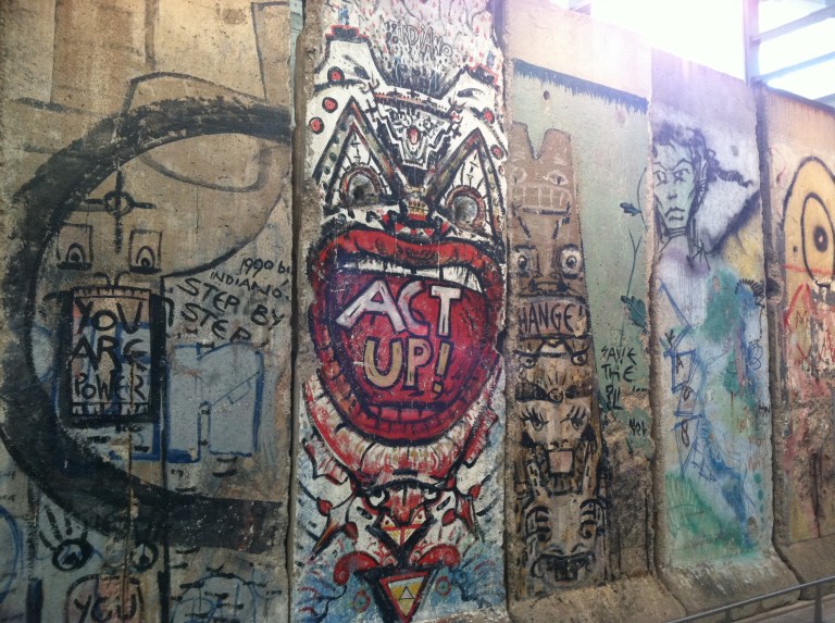 ActivistGraffiti_BerlinWall